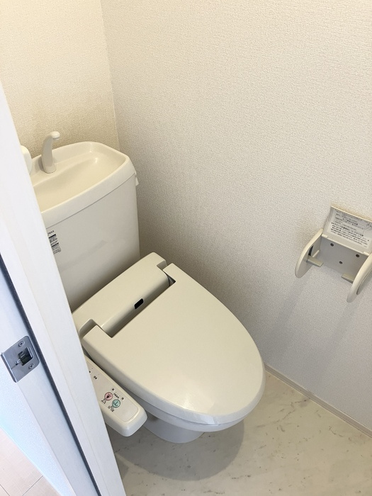アピラのトイレ|温水洗浄暖房便座☆