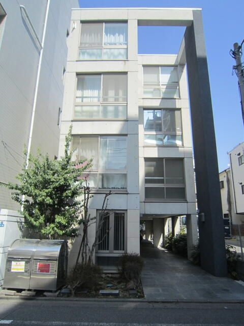 ニューバリュー南大井の外観