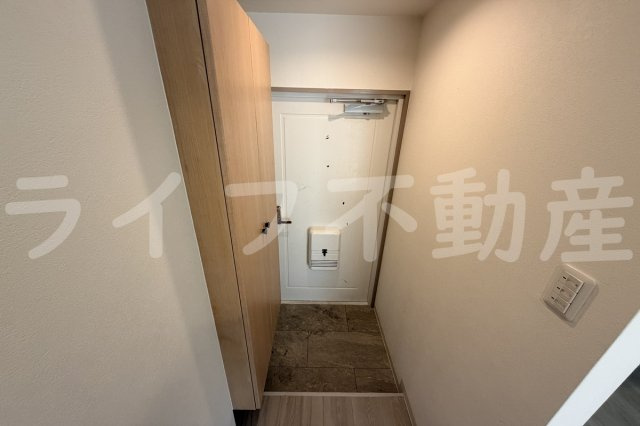 シャトー天平の玄関|明るい玄関です
