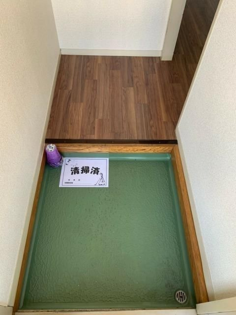 ロイヤルハイツⅠの玄関