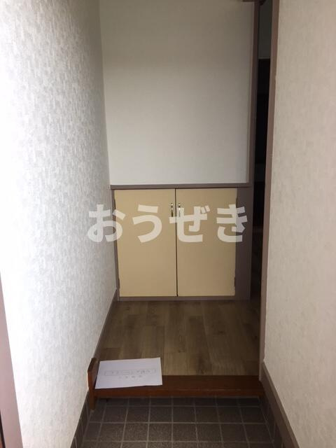 コーポラス渋谷の玄関
