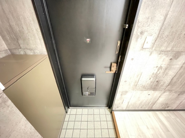 豊中市箕輪１丁目の賃貸マンションの玄関