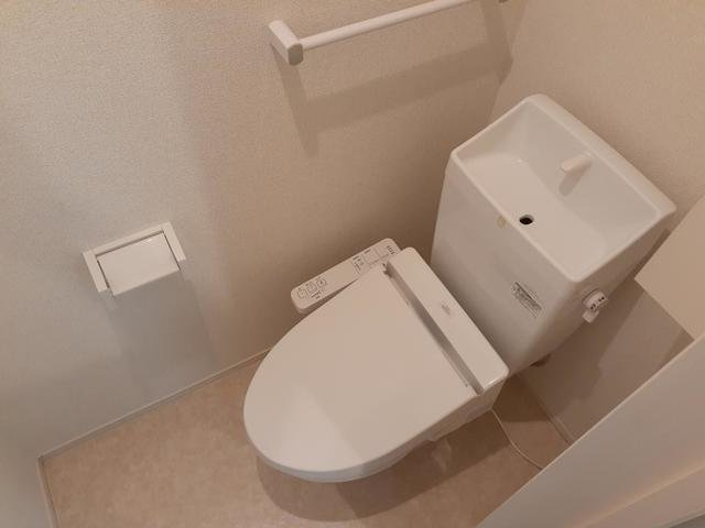 グレイシャスのトイレ|落ち着いたトイレです