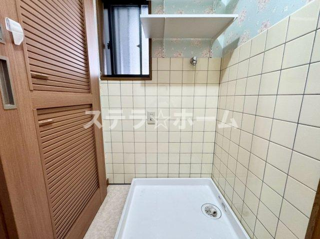 豊里6 中古戸建の玄関|きれいな玄関です