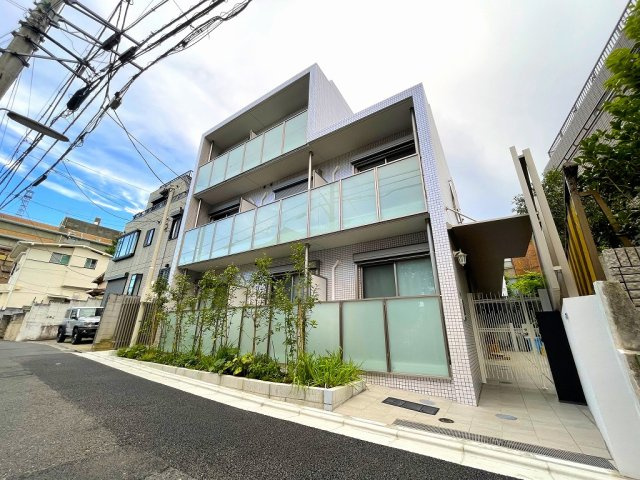 サンピア東大前の外観