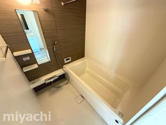 グラシア春日の浴室
