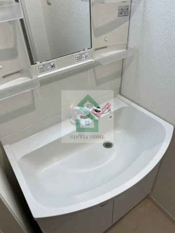 ピアコートTM大泉学園壱番館の独立洗面台