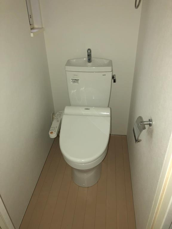 恵比寿戸建のトイレ