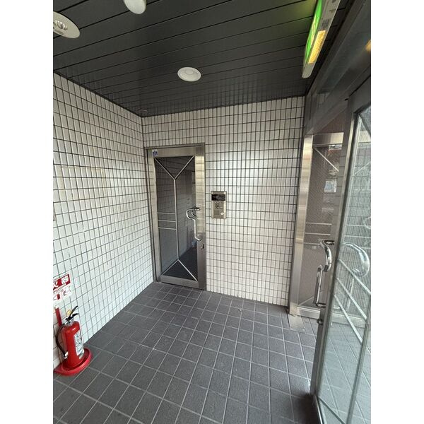 フリーダム道明寺のロビー