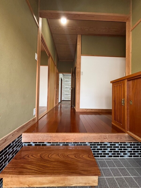 広川町川上戸建の玄関|シンプルで使いやすい玄関です