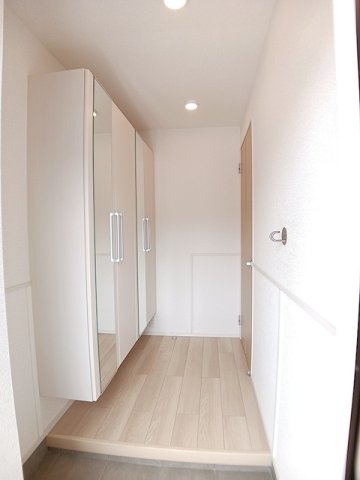 サンセットコースト弐番館の玄関