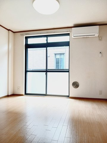 イ－ストヒルズの内装