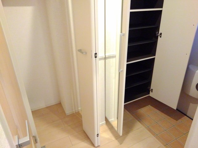 グラス　ド　フジ　Ⅰの玄関