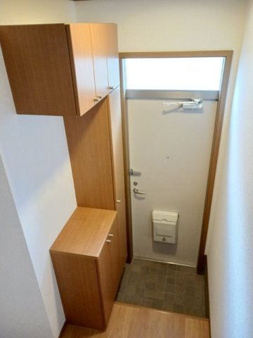 シャンソレイユの玄関