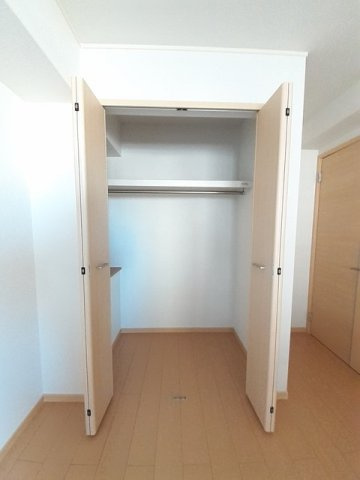 ル－エンハイム　Ⅰの収納
