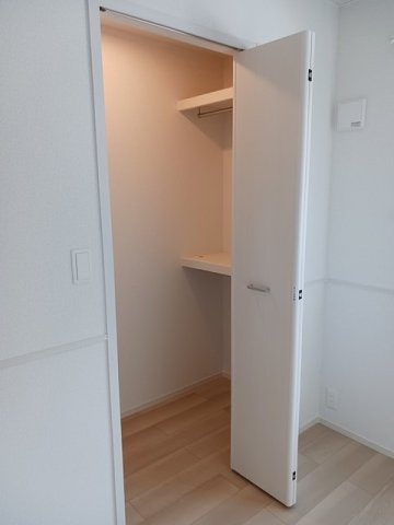 エルミタージュ泉ヶ丘１号館の収納