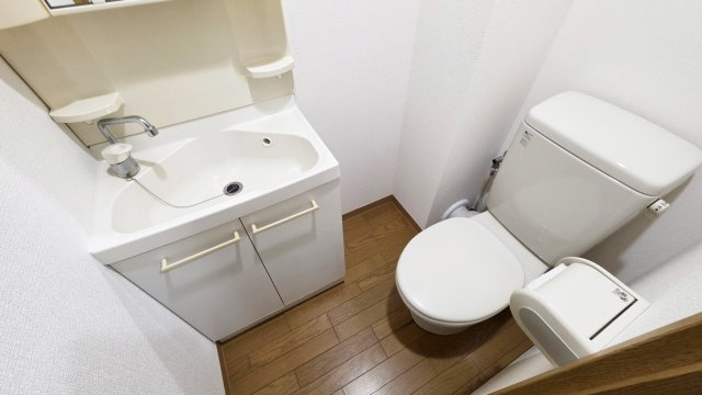 スカイコート三越前壱番館のトイレ