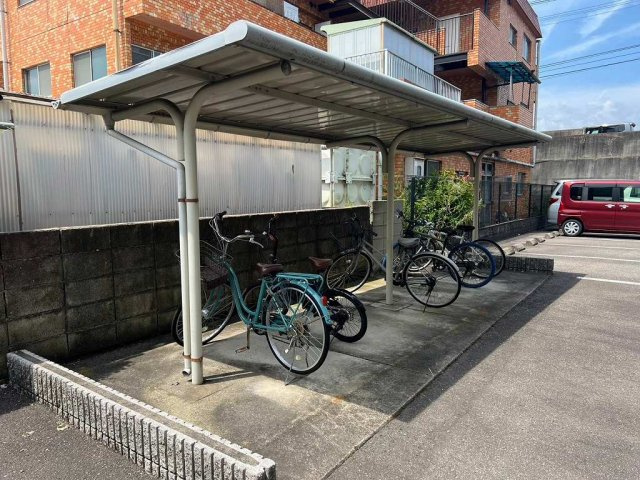 レオパレスＦｒｉｅｎｄｓⅠのその他|自転車置き場