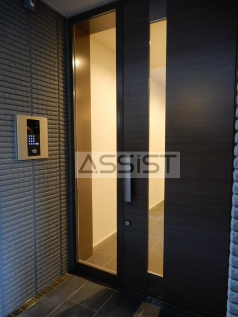 E-maison 中延のエントランス