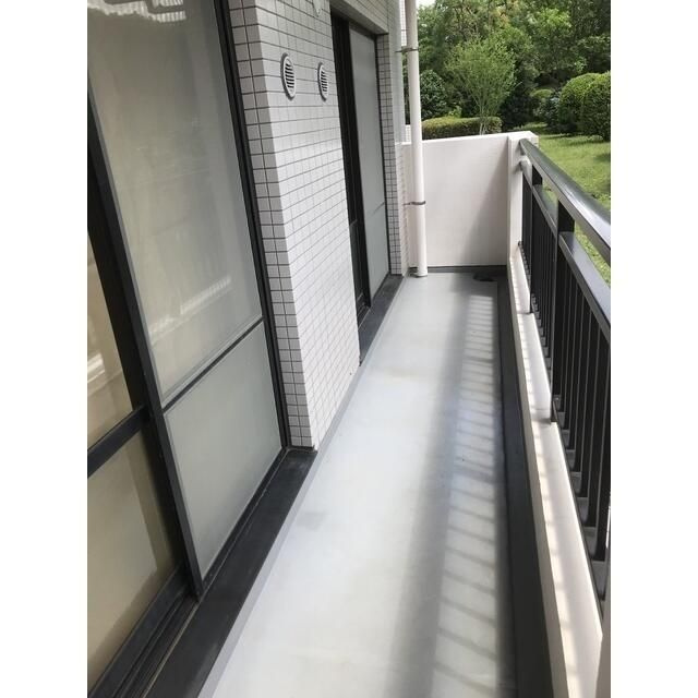 エスポワール松風台Ⅲ番館のバルコニー