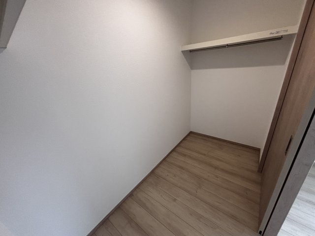 三木市緑が丘町中1丁目新築戸建B号棟の収納