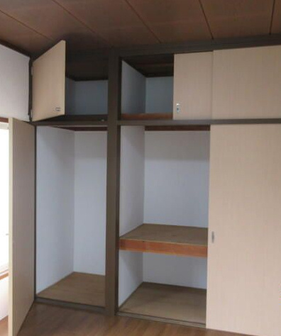 十日市場守屋ハイツの収納