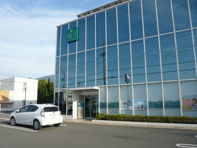 サンリットＫⅡの周辺|伊予銀行中萩支店様まで300m