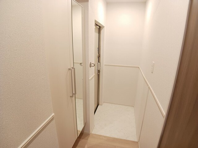 アンテムノンの玄関