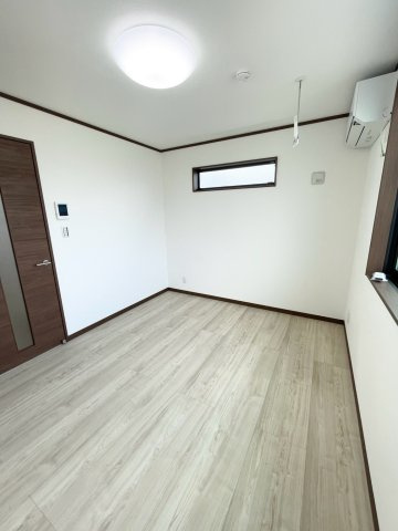 G.Crest扇の洋室