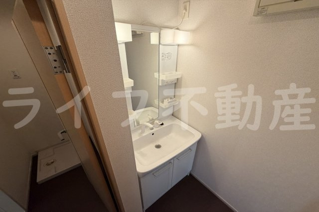 サンライズ コート東山の独立洗面台