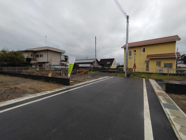 新築戸建・新築建売　太田市市場町第7　毛里田小・毛里田中の前面道路含む現地写真