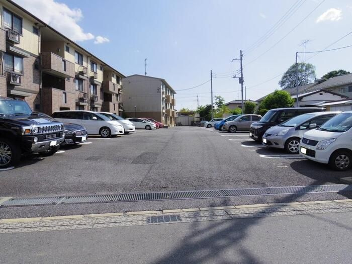 ヴァン・ボヌールの駐車場
