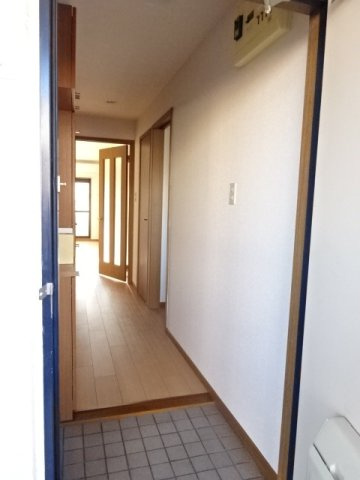 グランパルテールの玄関