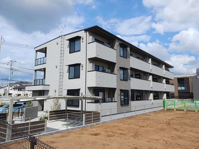 ソルス・おおたかの外観