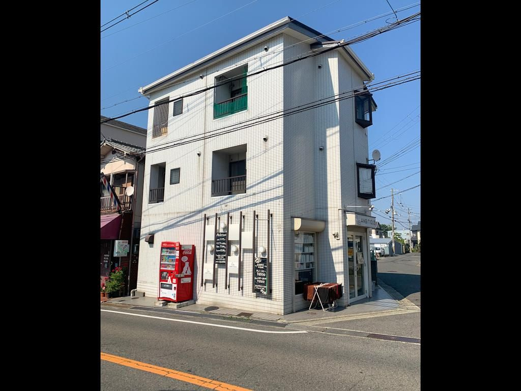 KGビルの外観
