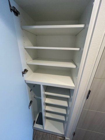 クレヴィスタ綾瀬Ⅲの収納