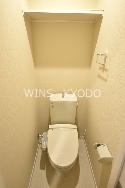 世田谷区梅丘３丁目の賃貸マンションのトイレ