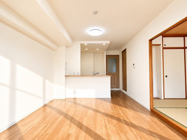 リベール千里新芦屋の居間・リビング