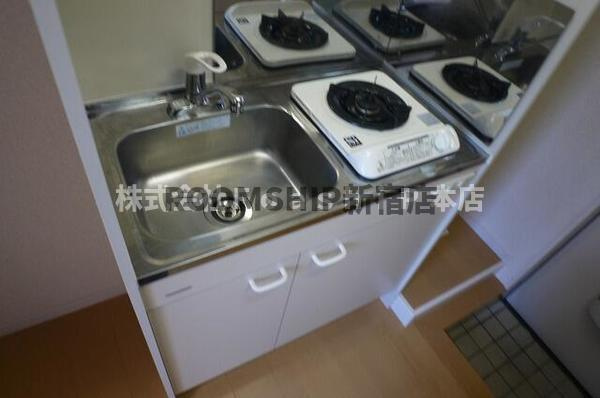 アジュール中野のキッチン