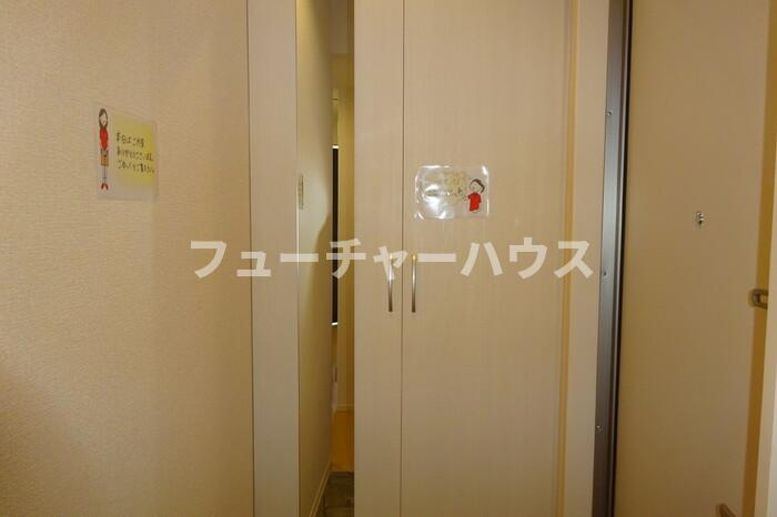 イーストファインヒルズの玄関