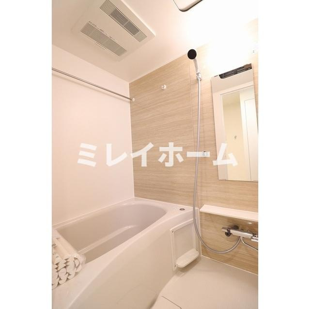 ジニア大森西の浴室