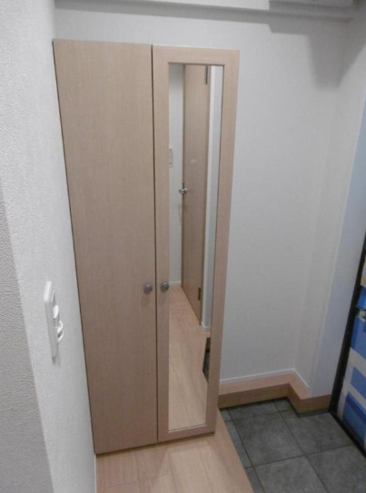 ソレイユ大原の玄関