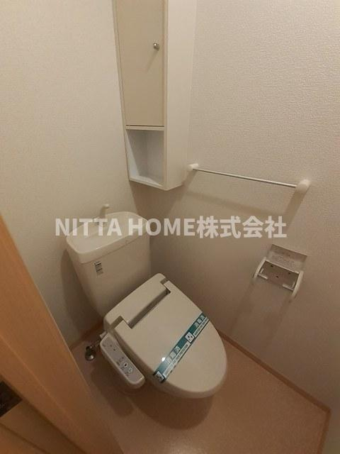 オアシスのトイレ|暖房便座がついているトイレです◇
