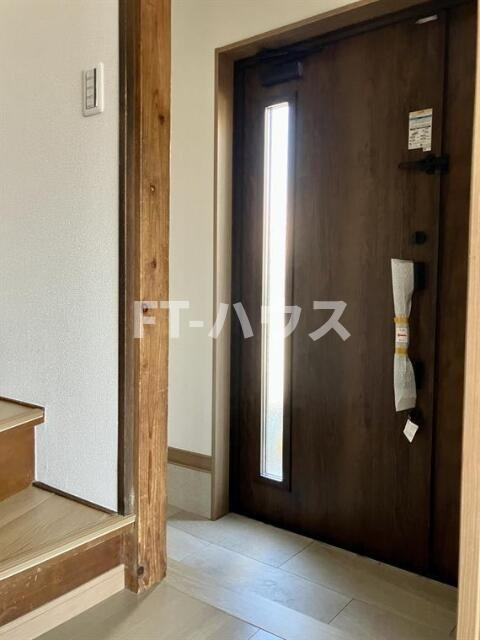 浪花町戸建の玄関