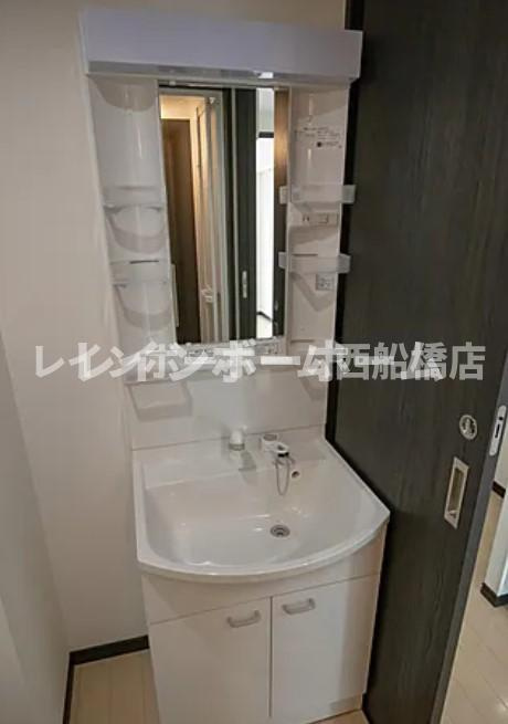 ジェラートーニ浦安の洗面所