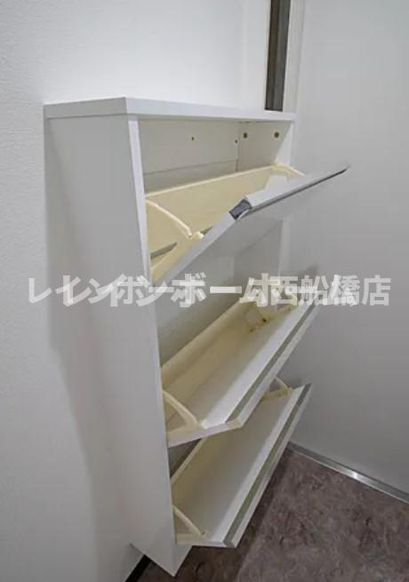 ジェラートーニ浦安の玄関