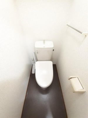 【トイレ】 | サンモールけやき通りＡ | 清潔感のあるトイレです