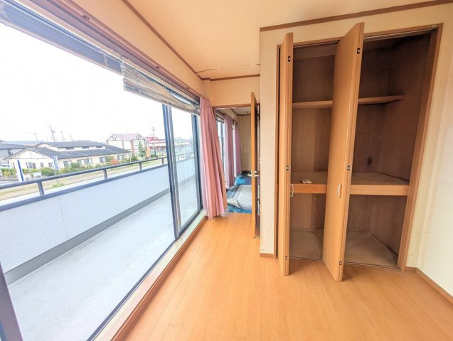 大平台3丁目住居の寝室|ゆとりの広さです