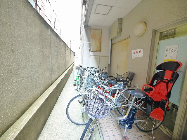 まあぁろ～ビルのその他共用部分|駐車場です