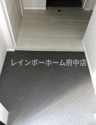 カインドネス八王子元横山町の玄関